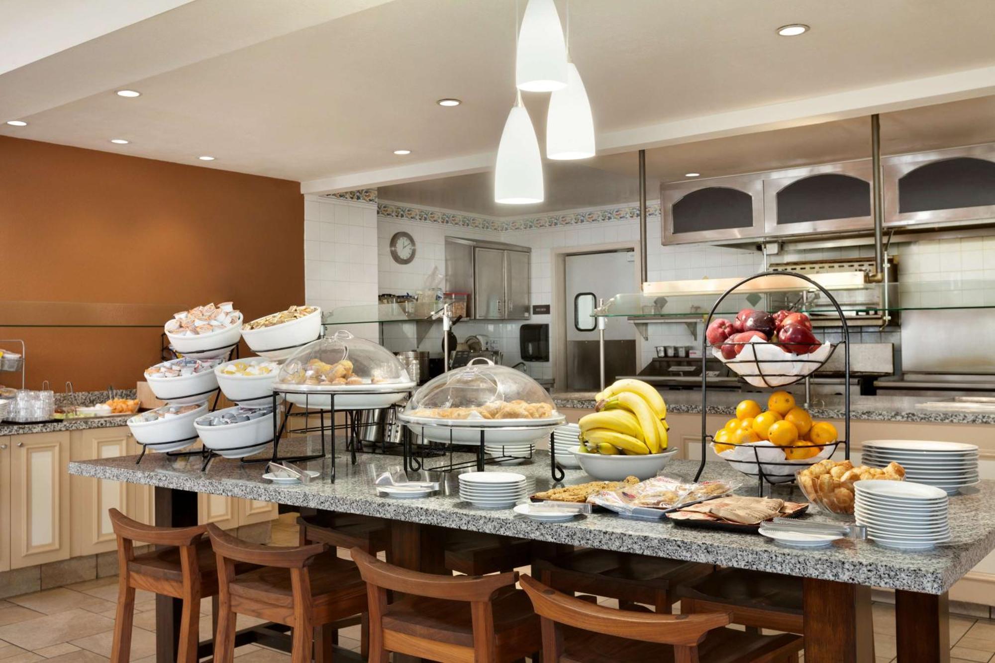 Hilton Garden Inn San Jose/מילפיטאס מראה חיצוני תמונה